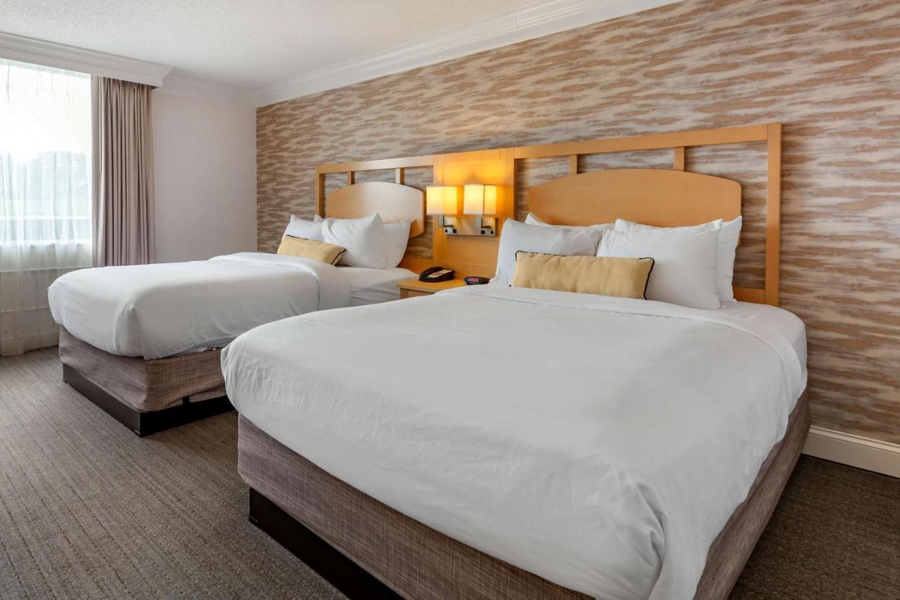 Best Western Plus University Inn Winston-Salem Exterior photo