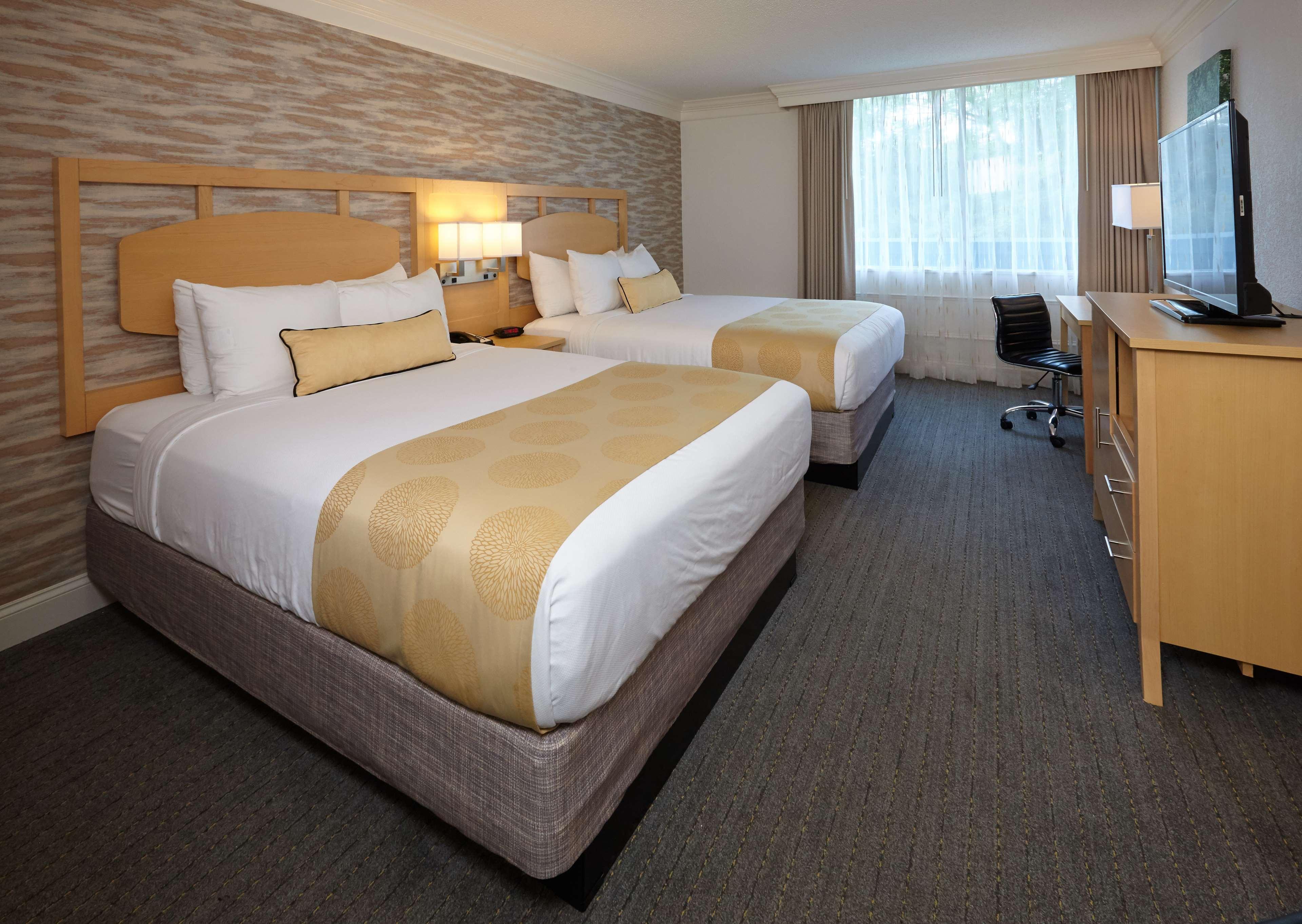 Best Western Plus University Inn Winston-Salem Exterior photo