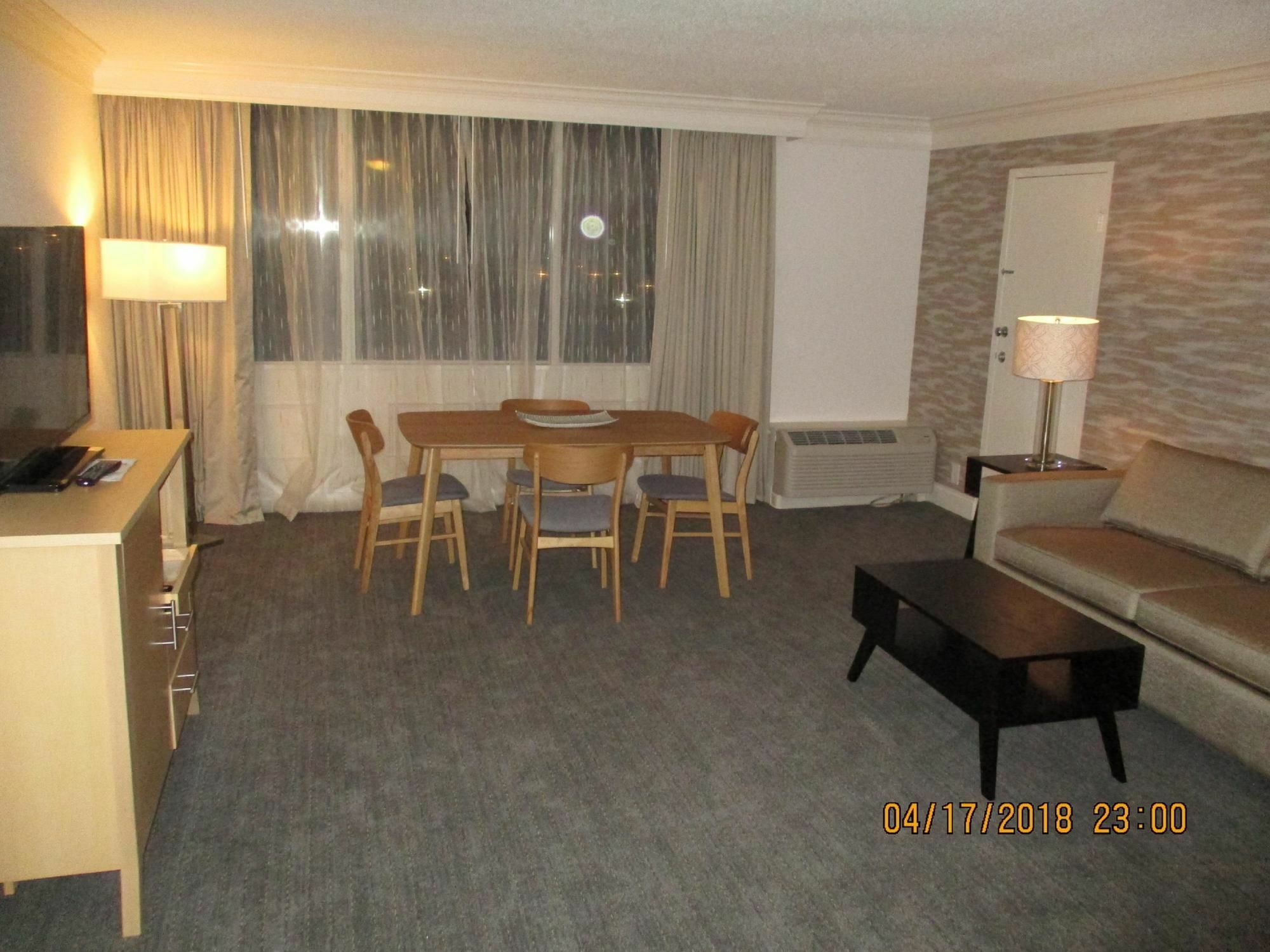 Best Western Plus University Inn Winston-Salem Exterior photo